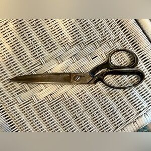 Vintage Metal Scissors
